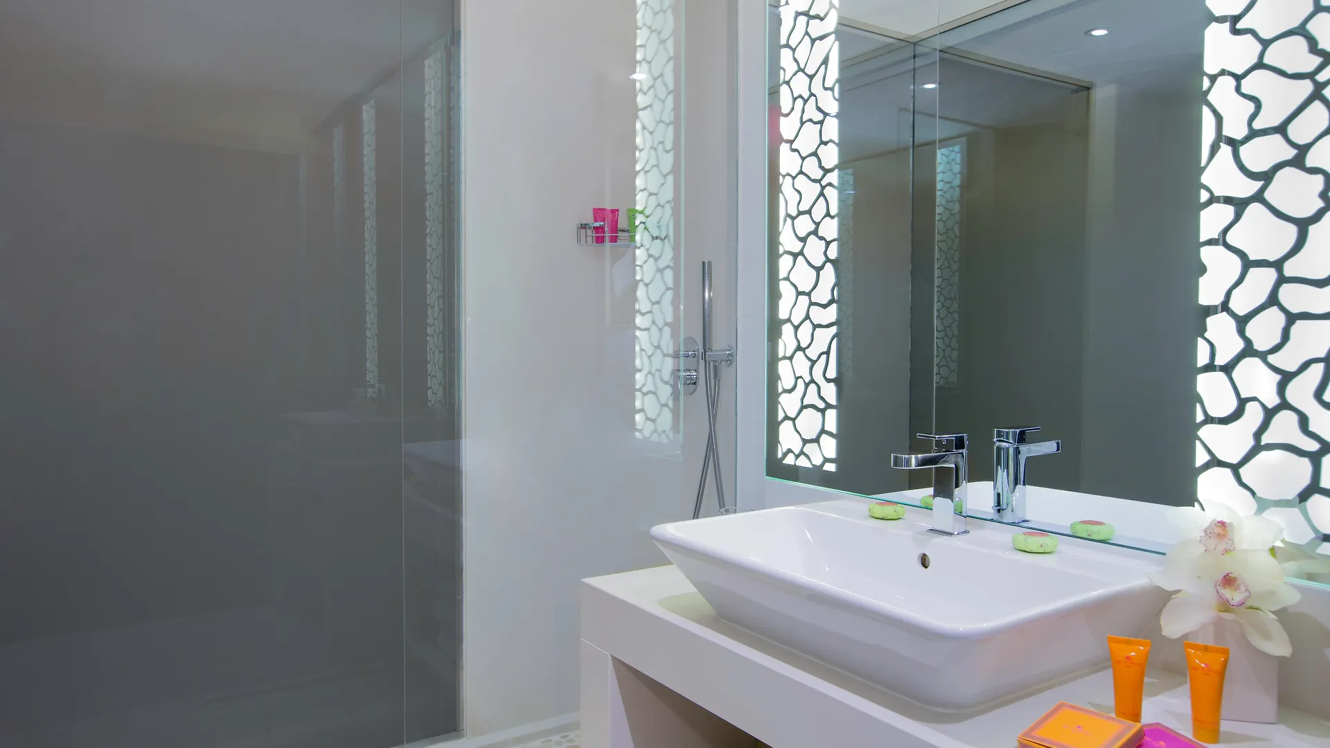 N Vy Hotel Geneva 4*,  Switzerland