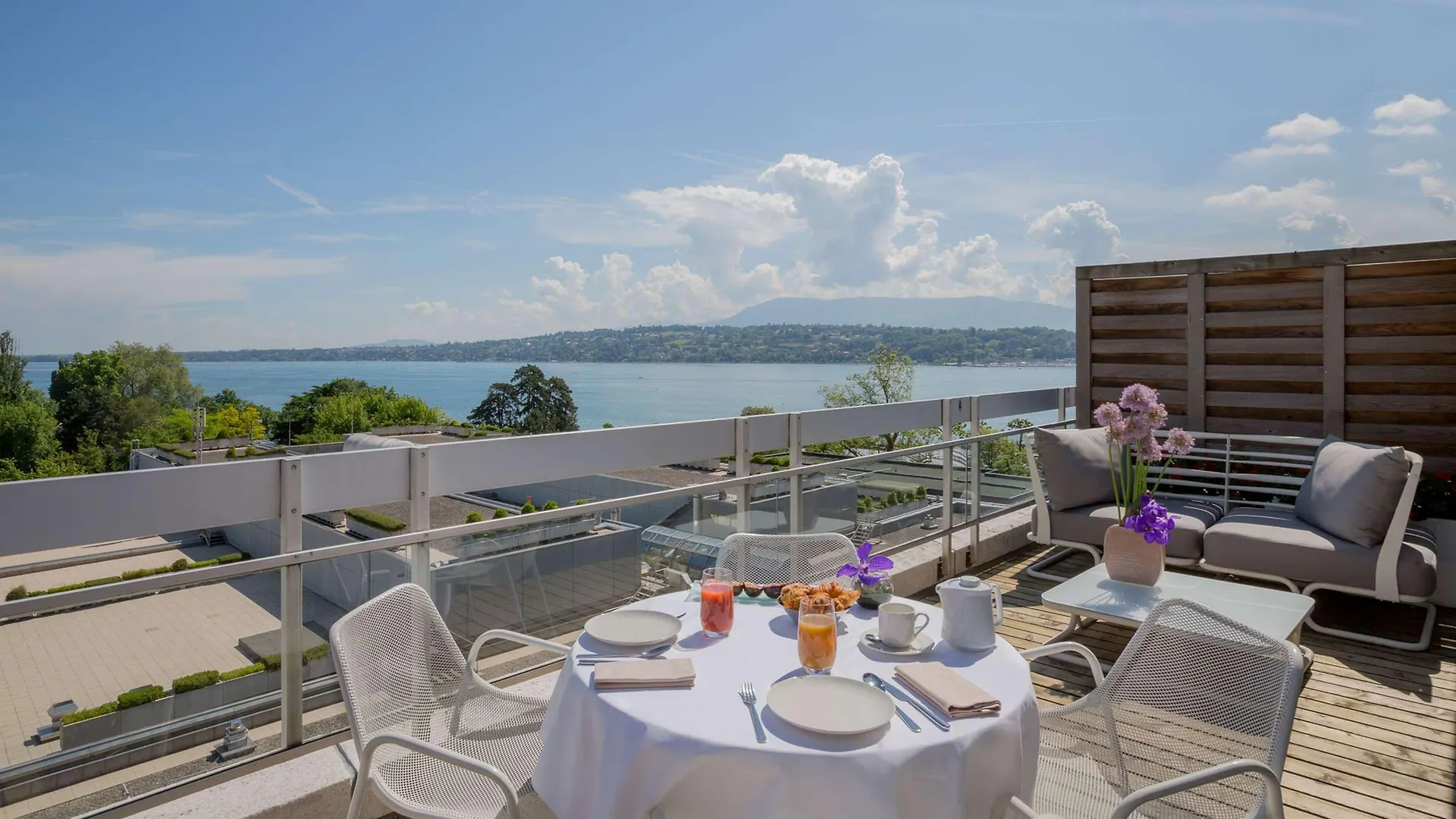 N Vy Hotel Geneva