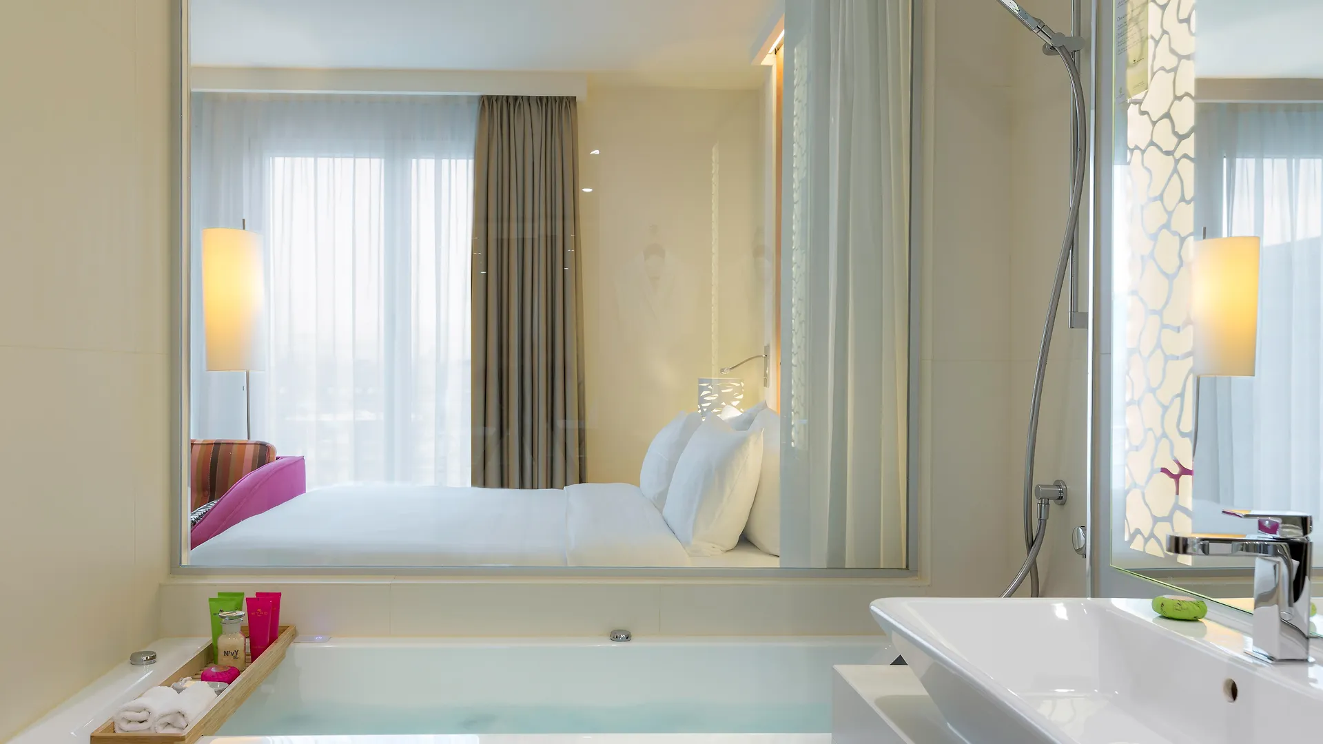 N Vy Hotel Geneva 4*,
